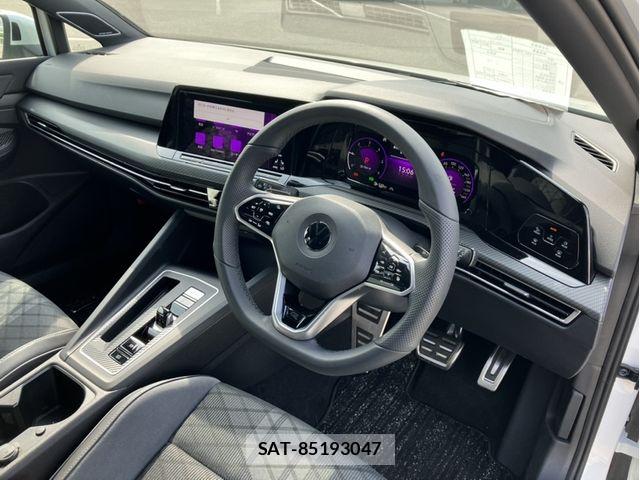 VolksWagen GOLF 2022-08 8076127-4