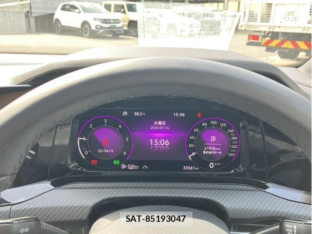 VolksWagen GOLF 2022-08 8076127-5