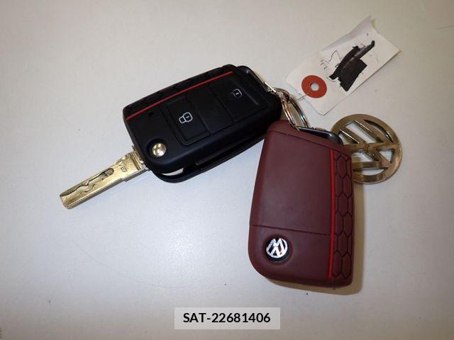 VolksWagen GOLF 2016-05 8076124-24
