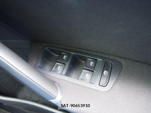 VolksWagen GOLF 2018-05 8076128-13