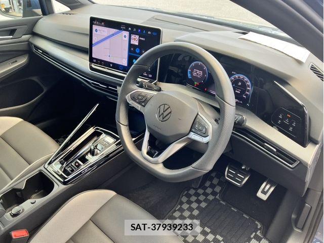VolksWagen GOLF 2025-02 8076126-1
