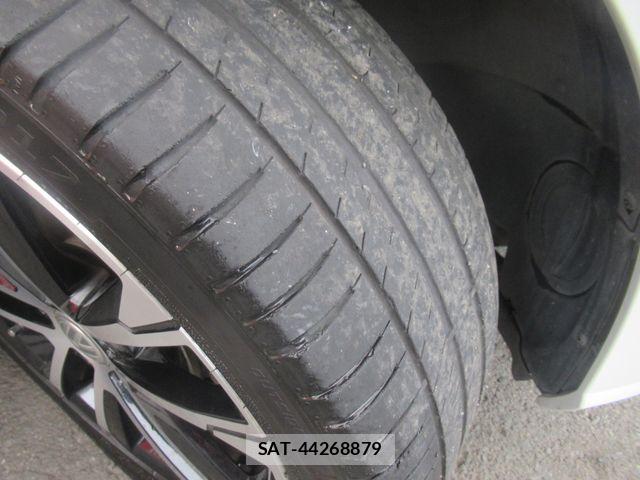 VolksWagen GOLF 2019-08 8102695-14