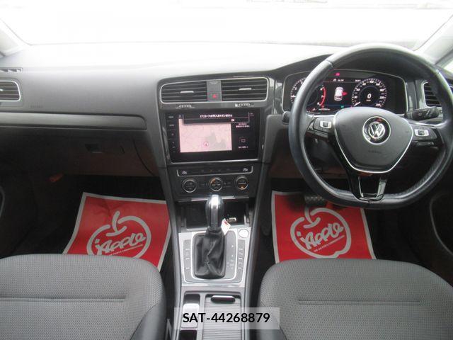 VolksWagen GOLF 2019-08 8102695-1