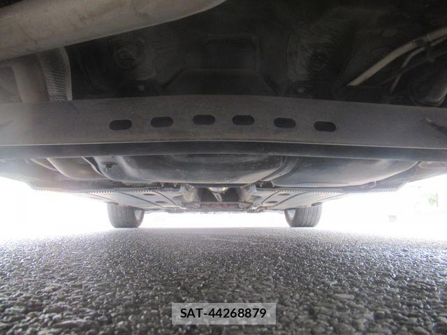 VolksWagen GOLF 2019-08 8102695-28
