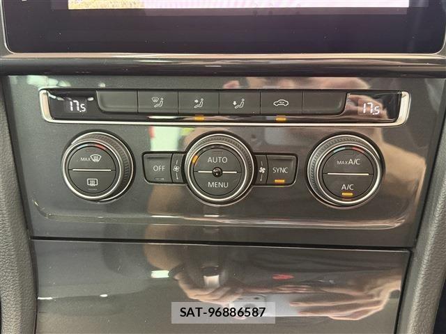 VolksWagen GOLF 2018-12 8102694-13