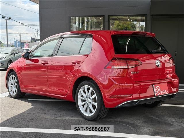 VolksWagen GOLF 2018-12 8102694-1