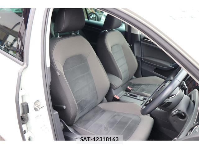 VolksWagen GOLF 2019-02 8102687-9