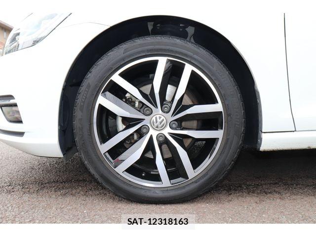 VolksWagen GOLF 2019-02 8102687-26