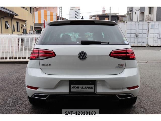 VolksWagen GOLF 2019-02 8102687-6