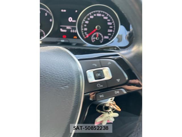 VolksWagen GOLF 2013-07 8102696-13