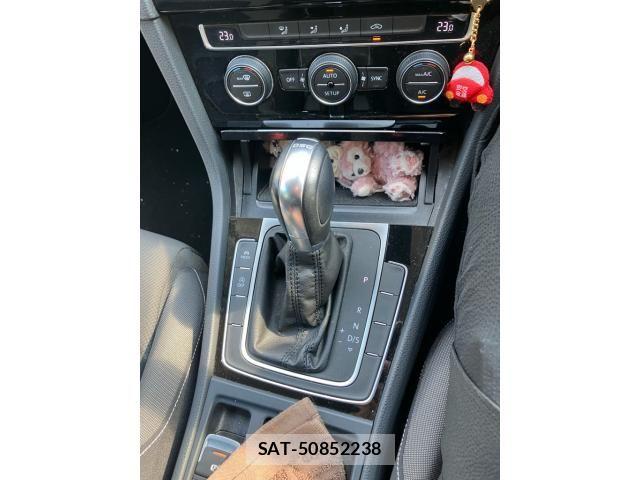 VolksWagen GOLF 2013-07 8102696-17