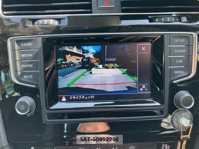 VolksWagen GOLF 2013-07 8102696-18