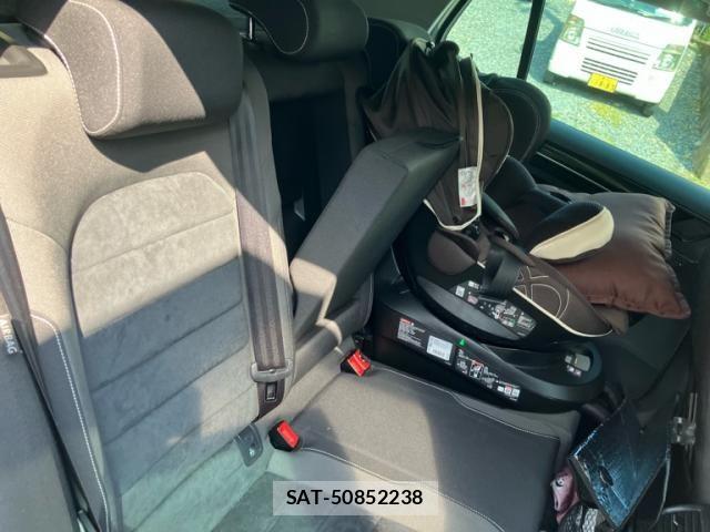 VolksWagen GOLF 2013-07 8102696-7