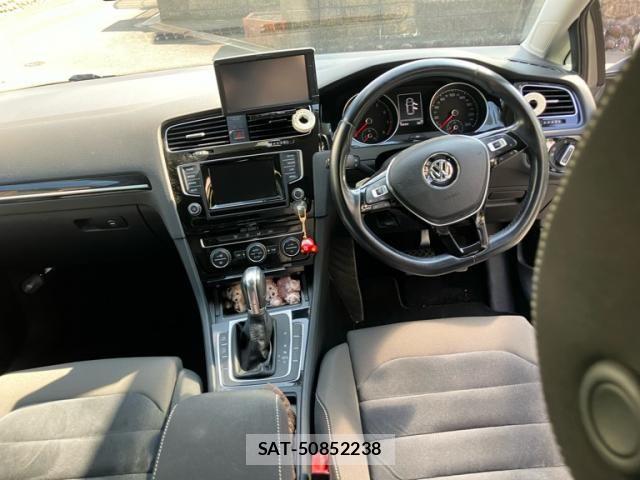 VolksWagen GOLF 2013-07 8102696-8
