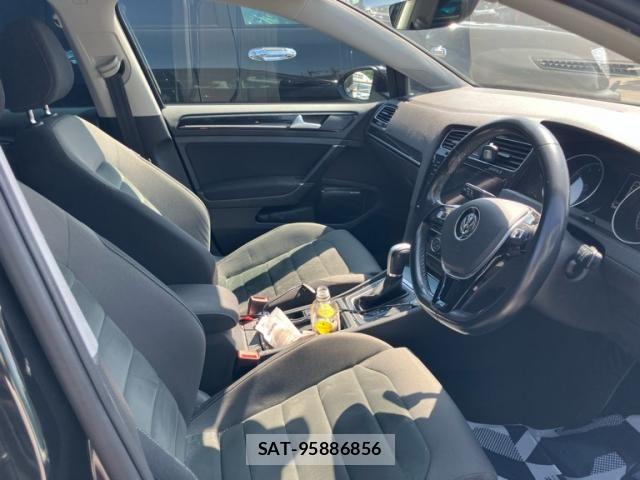 VolksWagen GOLF 2017-07 8132979-13