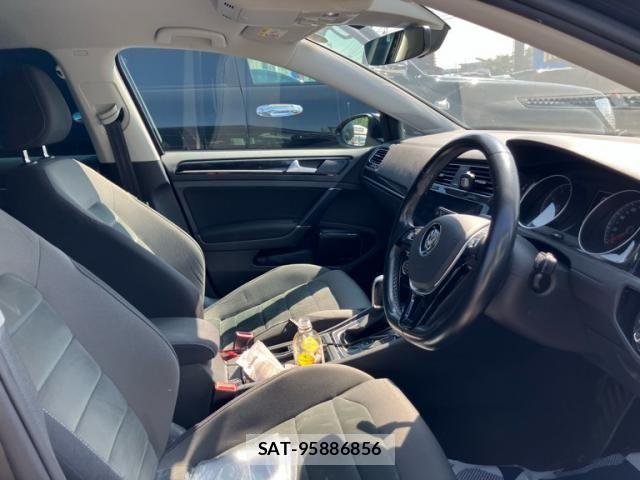 VolksWagen GOLF 2017-07 8132979-17