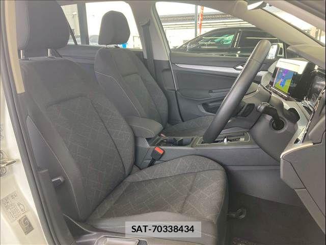 VolksWagen GOLF 2021-08 8146999-10