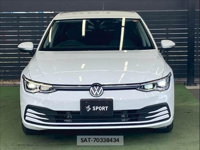 VolksWagen GOLF 2021-08 8146999-14