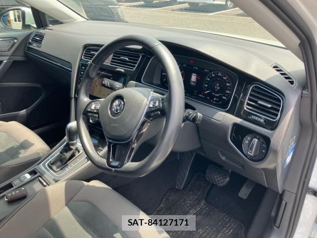 VolksWagen GOLF 2018-06 8147005-16