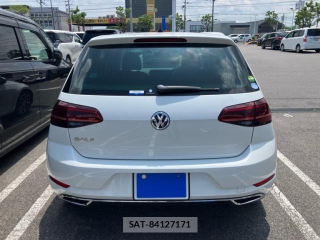 VolksWagen GOLF 2018-06 8147005-2