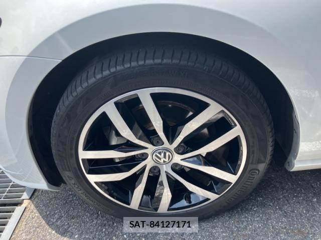 VolksWagen GOLF 2018-06 8147005-8