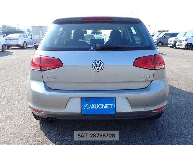 VolksWagen GOLF 2013-08 8159515-9