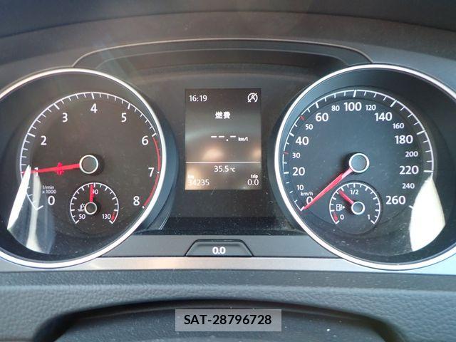 VolksWagen GOLF 2013-08 8159515-12