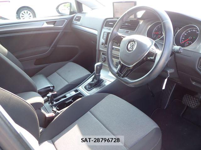 VolksWagen GOLF 2013-08 8159515-1