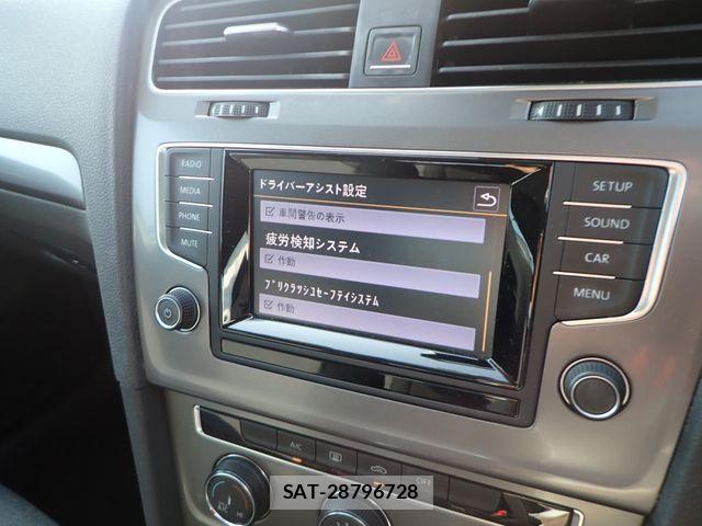 VolksWagen GOLF 2013-08 8159515-19