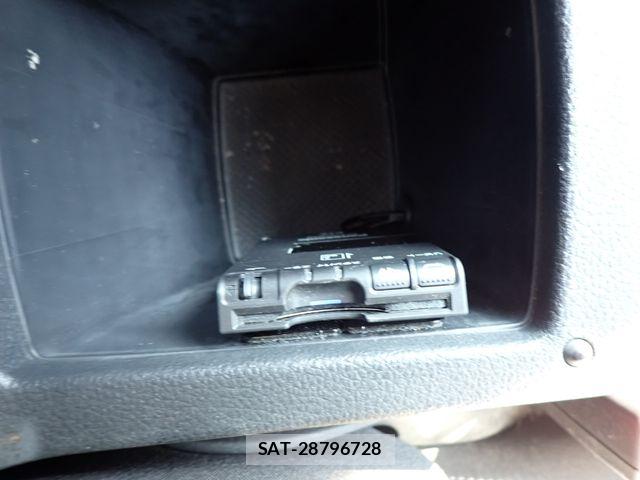 VolksWagen GOLF 2013-08 8159515-20