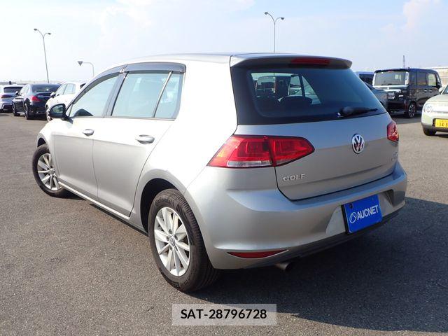VolksWagen GOLF 2013-08 8159515-2