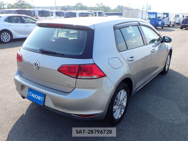 VolksWagen GOLF 2013-08 8159515-8