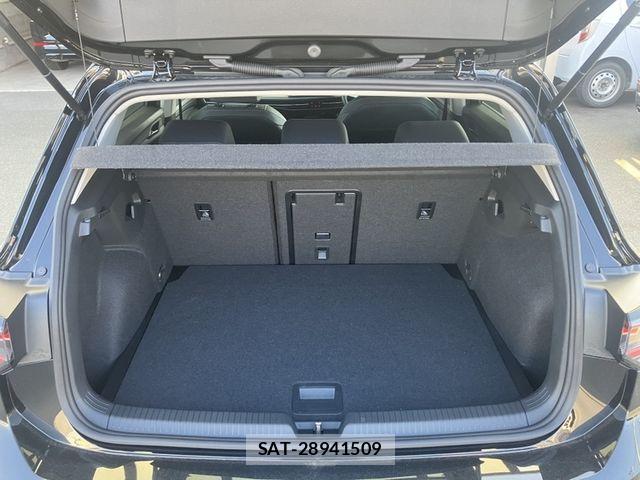 VolksWagen GOLF 2024-12 8211005-13