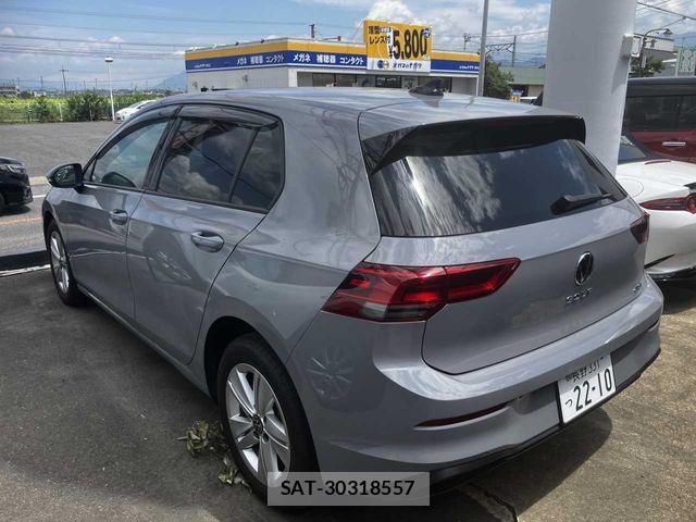 VolksWagen GOLF 2022-10 8211003-2
