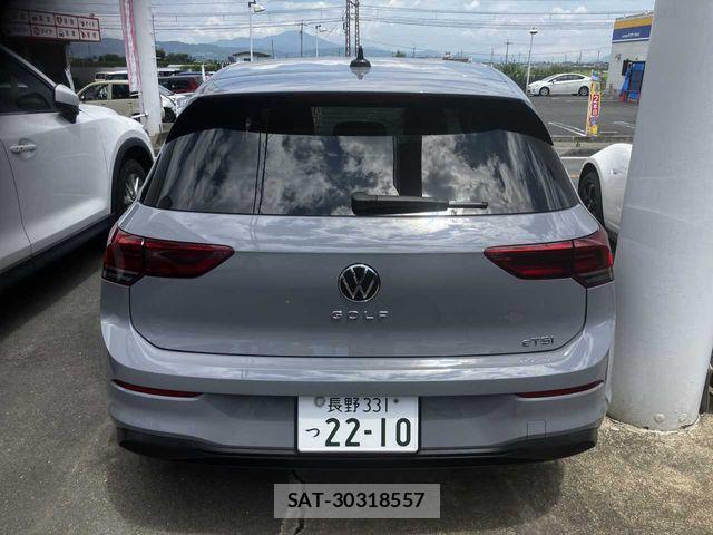 VolksWagen GOLF 2022-10 8211003-3