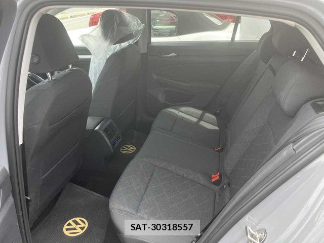 VolksWagen GOLF 2022-10 8211003-5