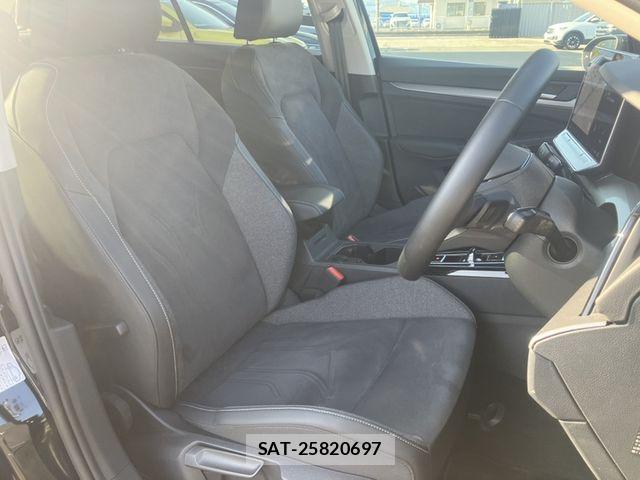 VolksWagen GOLF 2025-05 8211004-11