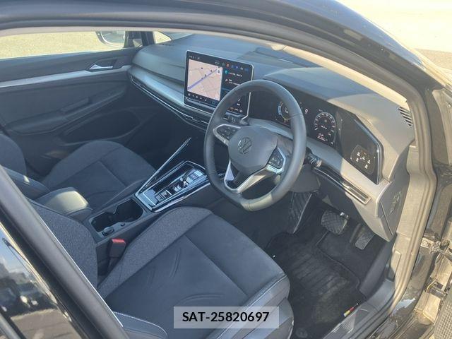 VolksWagen GOLF 2025-05 8211004-1