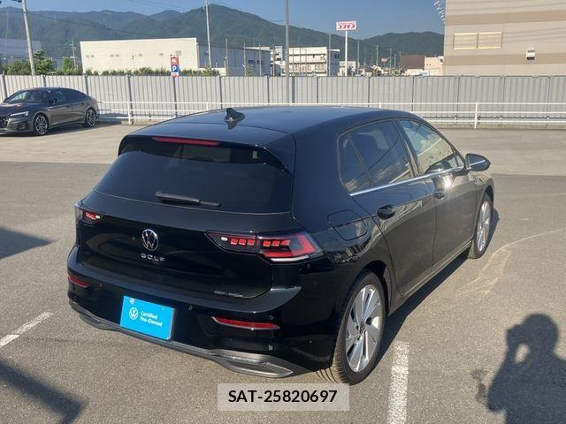 VolksWagen GOLF 2025-05 8211004-2