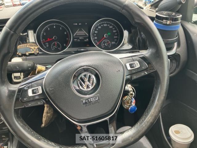 VolksWagen GOLF 2014-03 8232393-9