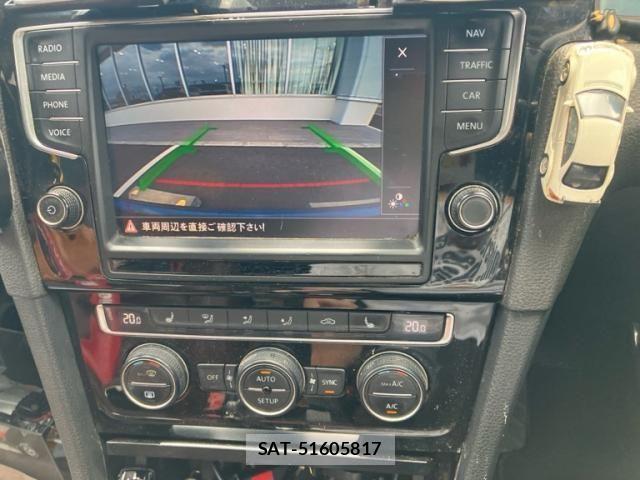 VolksWagen GOLF 2014-03 8232393-14