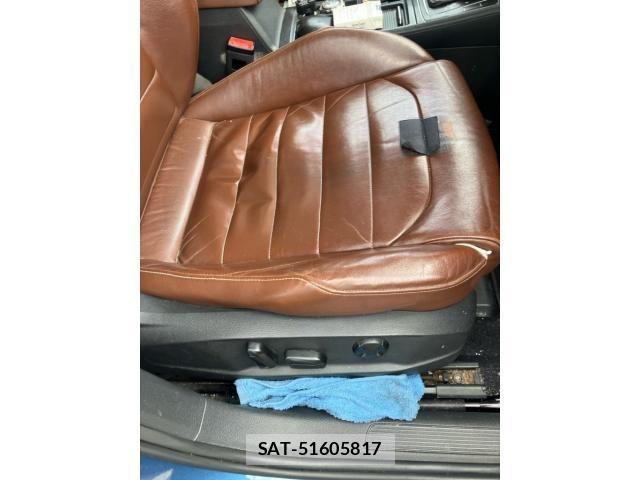 VolksWagen GOLF 2014-03 8232393-16