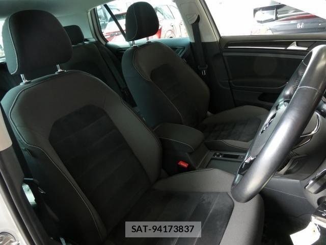 VolksWagen GOLF 2013-07 8232388-22