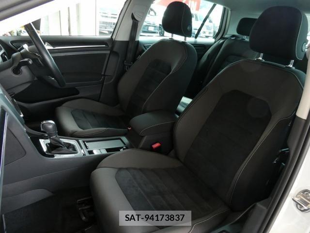 VolksWagen GOLF 2013-07 8232388-25