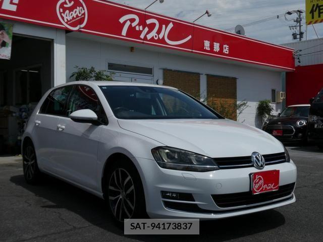 VolksWagen GOLF 2013-07 8232388-2