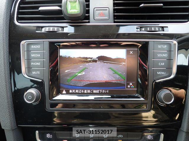VolksWagen GOLF 2013-12 8232381-12