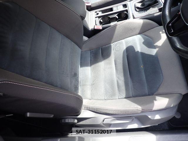 VolksWagen GOLF 2013-12 8232381-19