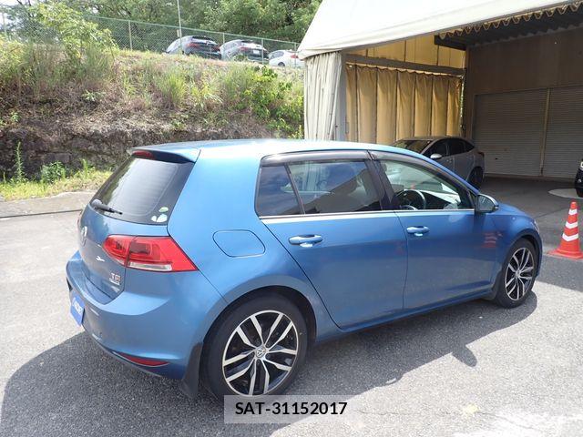 VolksWagen GOLF 2013-12 8232381-6