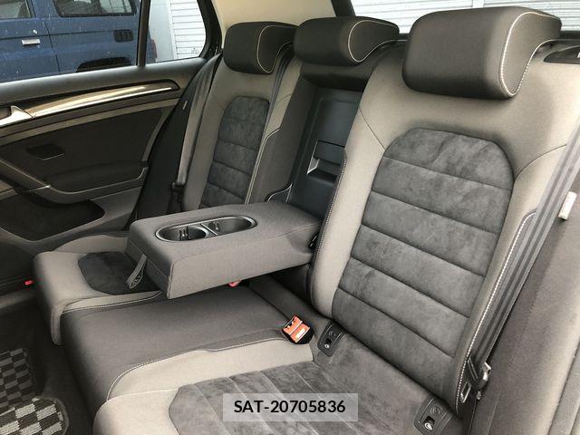 VolksWagen GOLF 2013-08 8318062-21