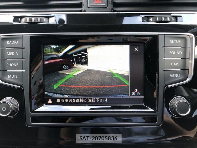 VolksWagen GOLF 2013-08 8318062-25